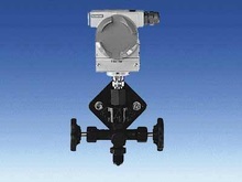 Shut-off valves for relative and absolute pressure transmitters - Fittings