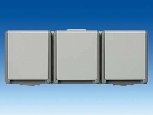 Розетка SCHUKO тройная, для горизонтальной установки - Розетки