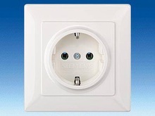 Розетка SCHUKO, 80 мм x 80 мм - Розетки