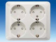 SCHUKO розетка, на 4 порта, с защитными шторками - Socket Outlets